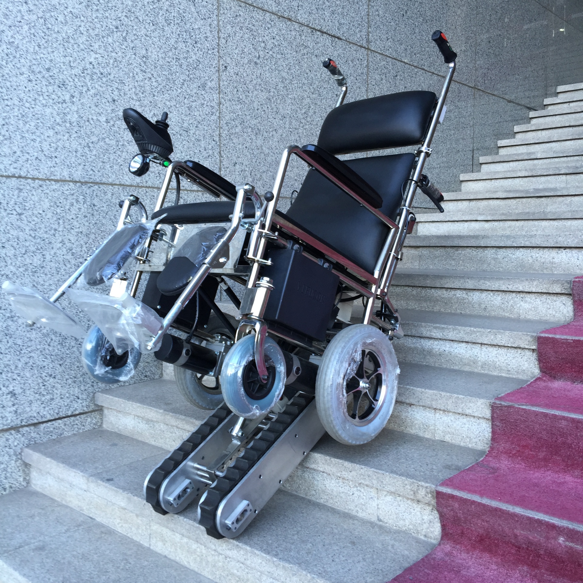 简易升降货梯多少钱_绵阳小型简易升降货梯速度如何_小型升降梯子